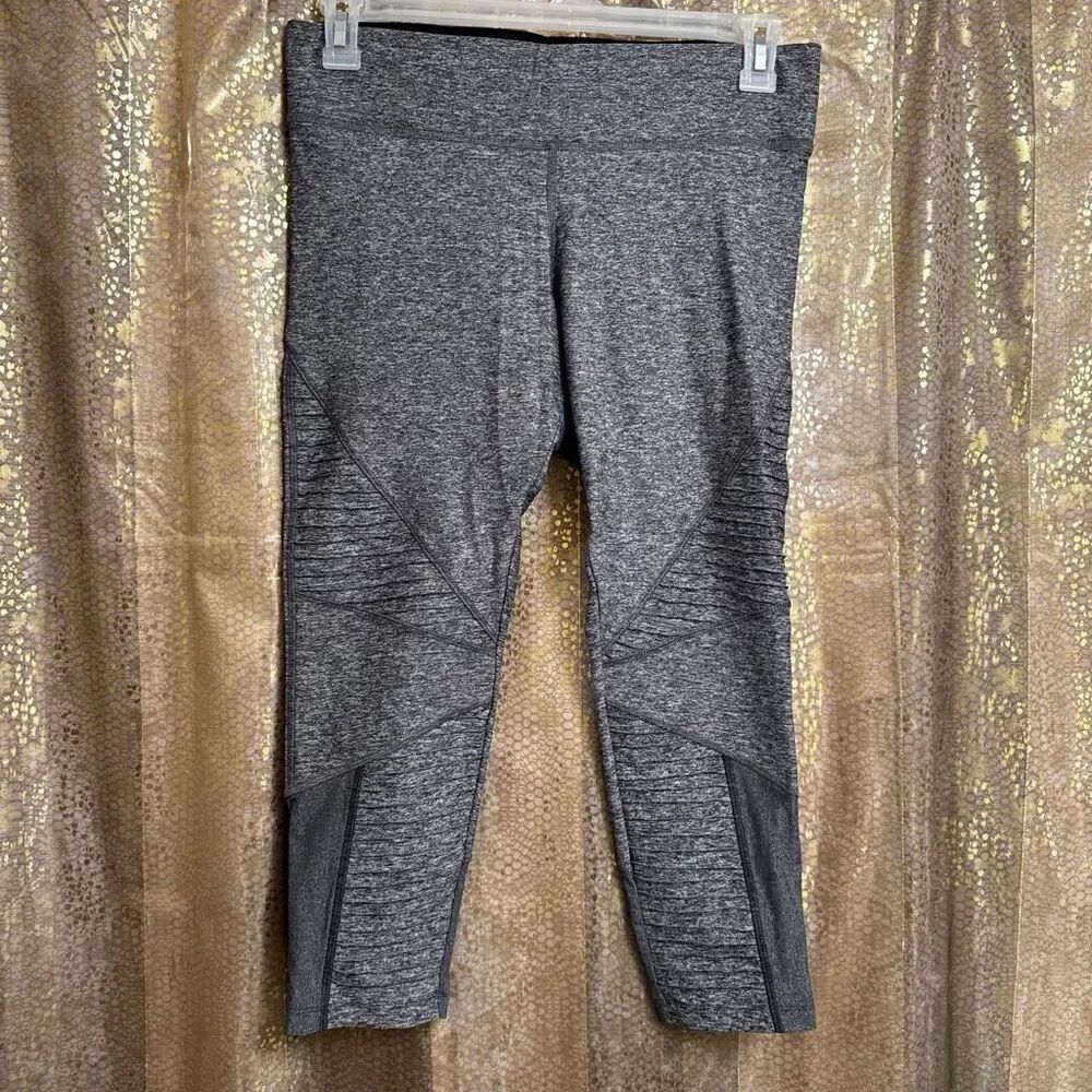 PINK Victorias Secret Gray Mesh Ultimate Leggings Cropped Large